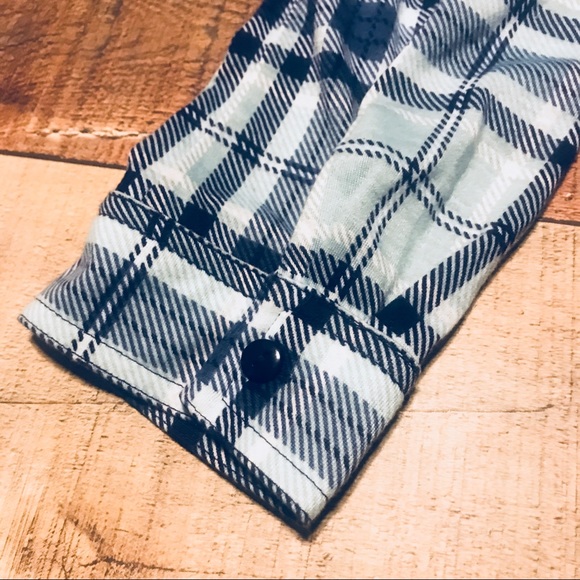 R n B Flannel shirt - Picture 5 of 6